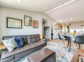 Mountain View + Shared Hot Tub: Apt by Ski Resorts