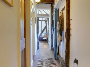 Converted Barn With Excellent Wooden Beams, High Ceiling and a Cosy Terrace