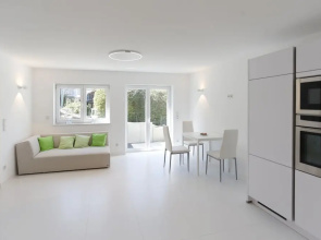 the white design apartment