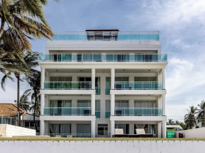 Watermark Luxury Oceanfront All Suite Hotel