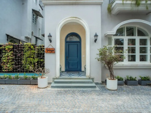 Esh Cottages Birch | Hillside 4-BHK Hideaway With Lush Garden, Common Pool, & Gaming Zone