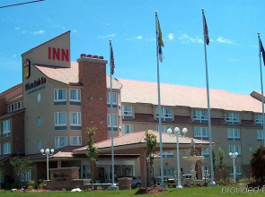 Monte Carlo Inn - Brampton Suites