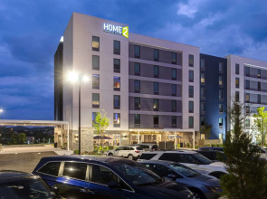 Home2 Suites Downtown Nashville/Metrocenter