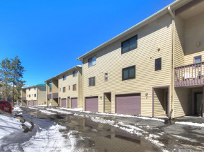 732b Meadow Creek 2 Bedroom Townhouse by RedAwning