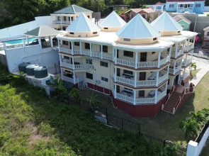 Christophers Apartments