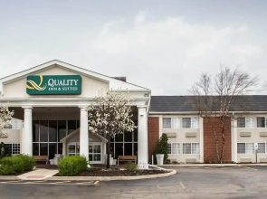 Holiday Inn Express Chicago-st. Charles