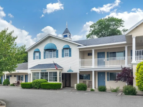 Ogunquit Hotel & Suites
