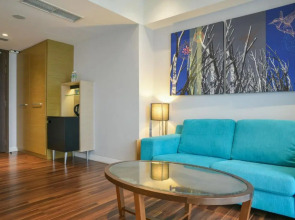 D'Majestic Place by Widebed