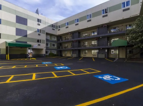 GuestHouse Inn and Suites Anchorage