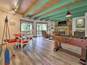 Bikes + Game Room: Lovely Lake Arrowhead Home!
