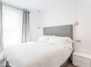 by RIVA - Beautiful 1 Bedroom Chic Apartment in Banus Gardens