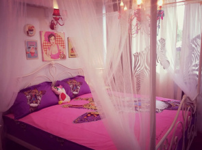 Ekkamai Buds & Beds - 420 Hostel
