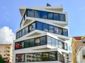J&J Twins Apartments