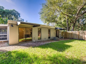 The Home in The Oaks - By Avi