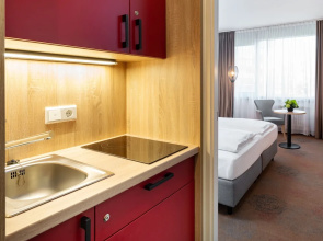 Plaza Hotel & Living Frankfurt