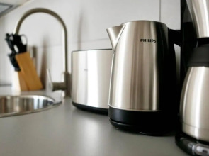 SC 5 Cozy Family & Business Flair welcomes you - Rockchair Apartments