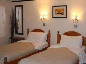 The Old Black Horse - Inn