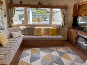 Challaborough bay Caravan, Sleeps 8, pet Friendly