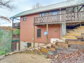 2-tier Deck & Hot Tub: Quiet Sevierville Cabin