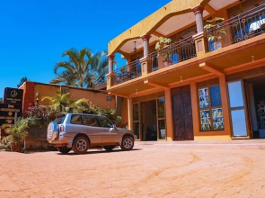 Golden Quest Hotel Entebbe