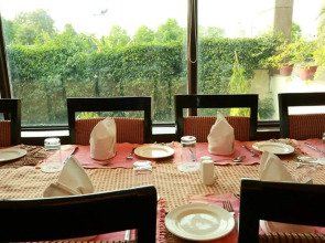 Hotel Airport Residency