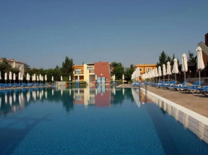 Panas Holiday Village