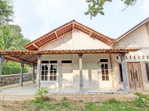 Hotel O Agus Kostel SyariahNearWisata Agro Jollong