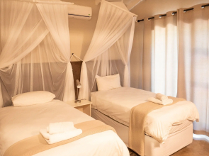 Bushriver Lodge