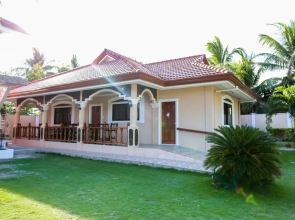 RedDoorz Plus @ Luzmin BH Lodging House