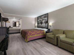 Super 8 by Wyndham Longview/North