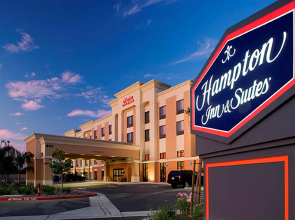 Hampton Inn & Suites Clovis-Airport North