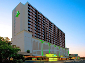 Holiday Inn National Airport/Crystal City by IHG