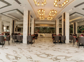 Sphinx Aqua Park Beach Resort