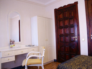 Отель Olevi Residents