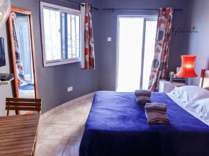 Lovely 13-bed Complex on Cape Point Beach, Bakau - Bojang River Lodge