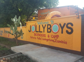 Jollyboys Backpackers
