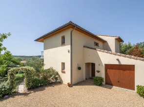 Villa in Limoux With Private Pool & Mountain Views