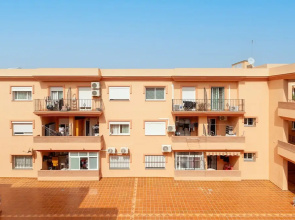 De Ronda in Co n With 1 Bedrooms and 1 Bathrooms