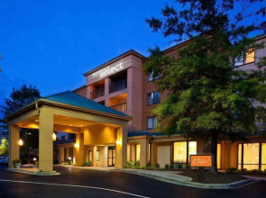 Courtyard Birmingham Colonnade/Grandview