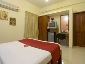 OYO 17050 Shalom Resort
