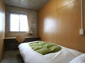 Weekly Sho Utsunomiya Hostel