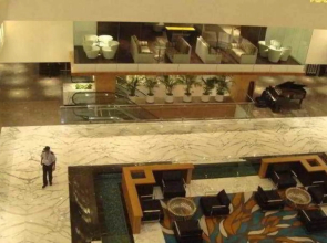 Seasons Hotel