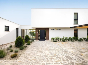 Luxury Villa Sonia With Wellness Gym