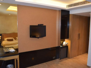 Hotel Palace Heights