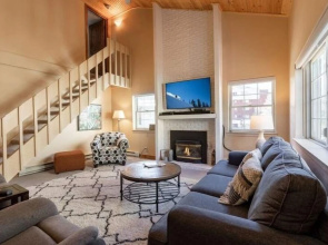 Nine Vail Road Condos with Short Walk to Gondola by RedAwning