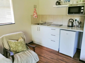 The Red Gate Suite for Garden Route tranquility