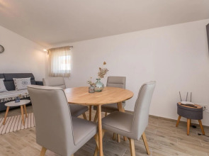 Nice Apartment in Zadar With 1 Bedrooms and Wifi