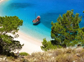 One bedroom appartement at Karpathos 100 m away from the beach with sea view terrace and wifi