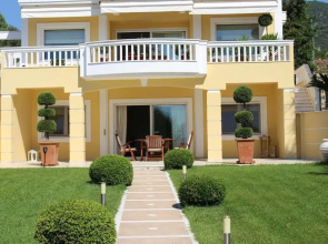 Shemesh Gardens House