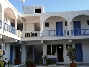 Triton Hotel & Bungalows